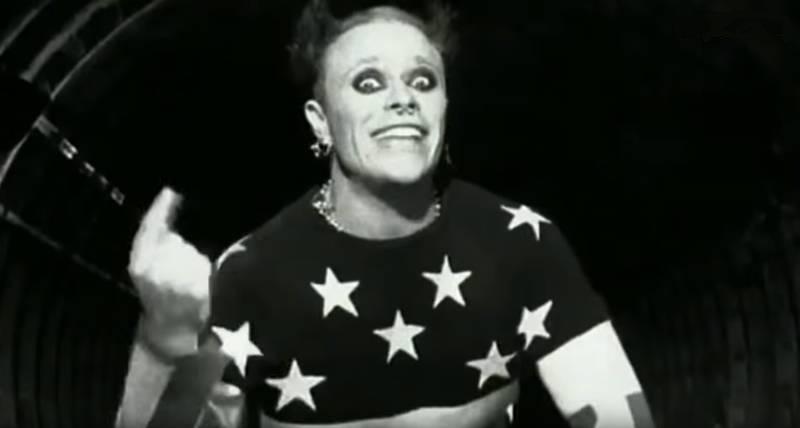 The leader of The Prodigy dead. Keith Flint committed suicide.